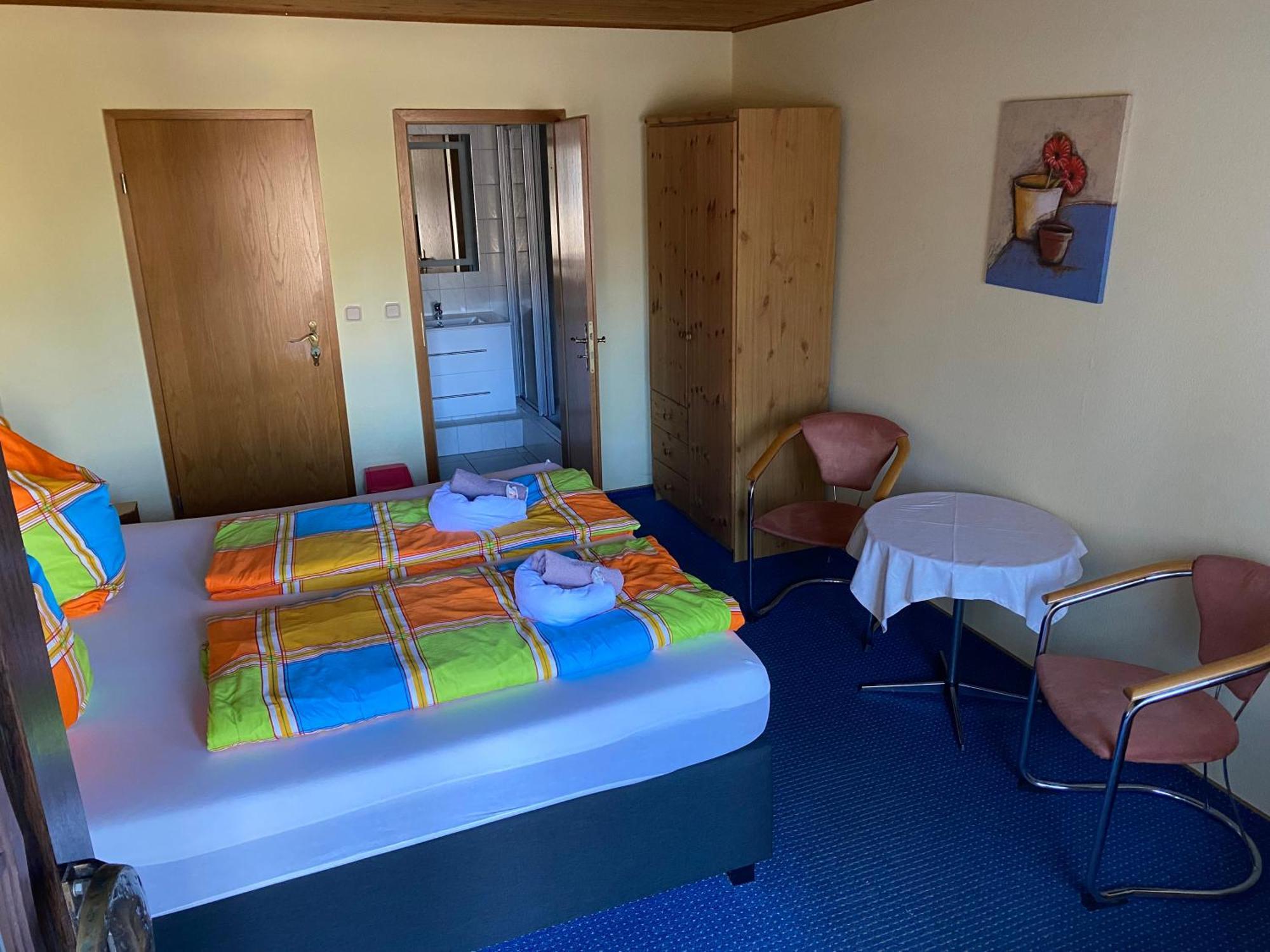 Motel Zur Festwiese Gierstadt Экстерьер фото