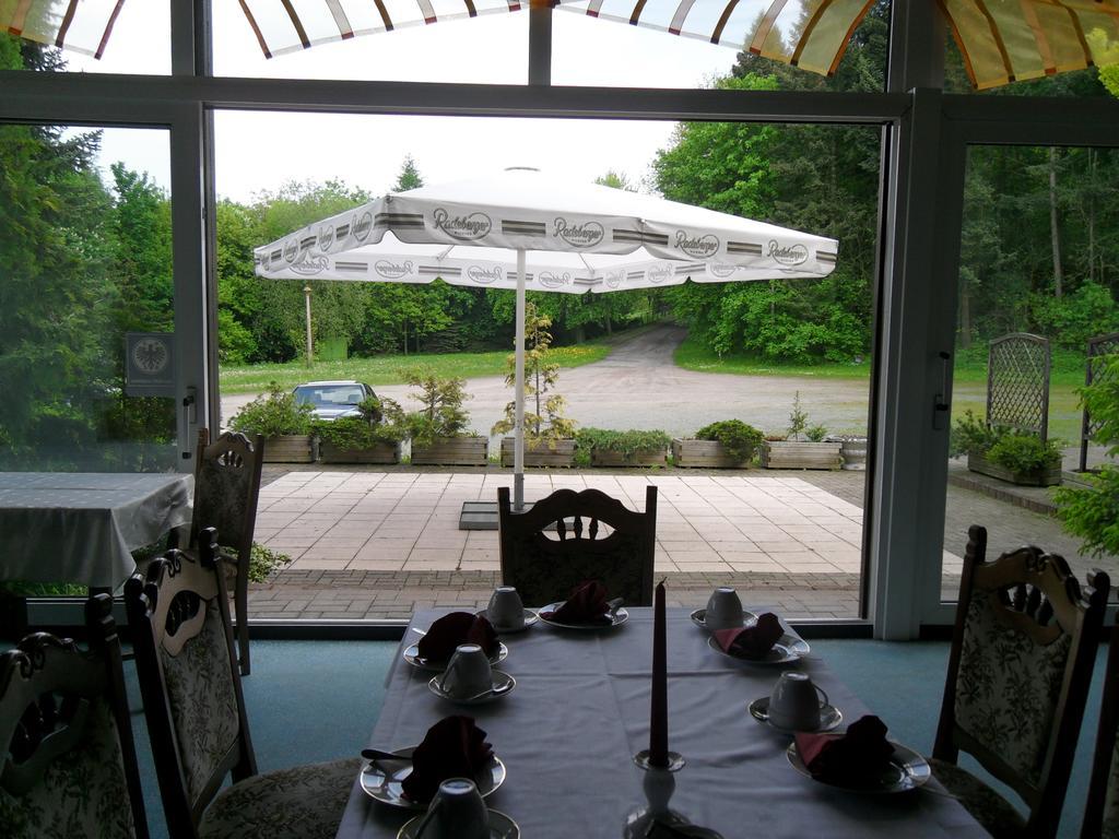 Motel Zur Festwiese Gierstadt Экстерьер фото